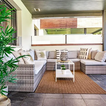 H19 - Stunning 2 Bedroom By Roomservices Apartman