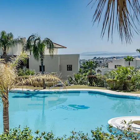 H19 - Stunning 2 Bedroom By Roomservices